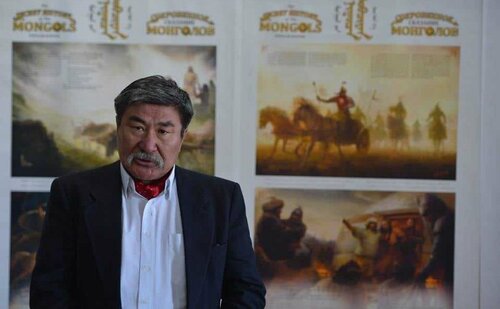 Археологич Д.Эрдэнэбаатарыг 5.4 сая төгрөгөөр торгов